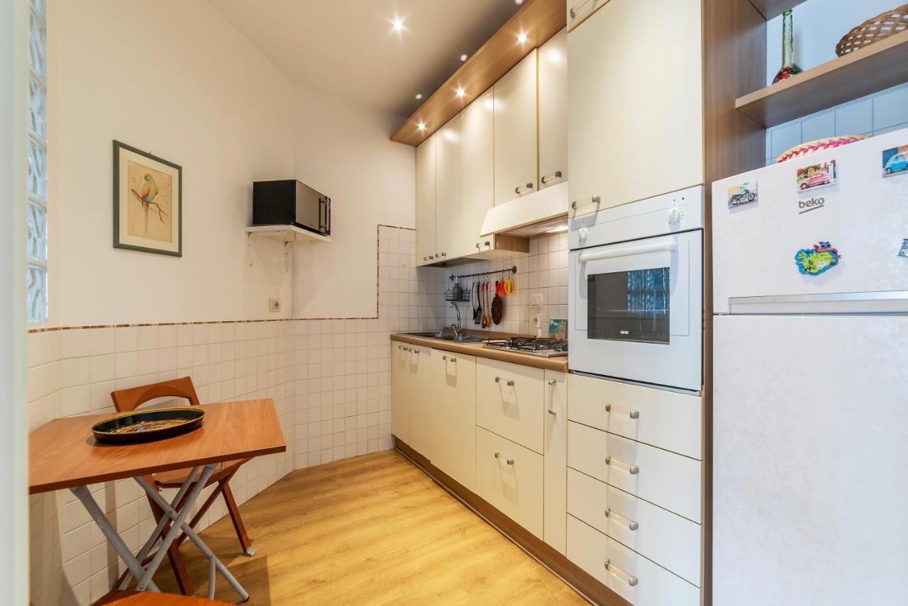 Sunny Piramide Appartement