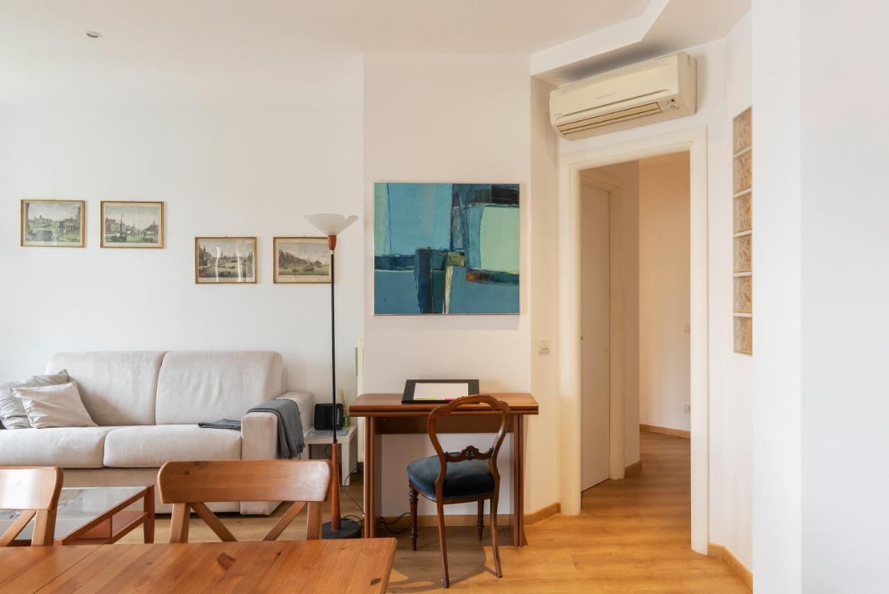 Sunny Piramide Appartement *